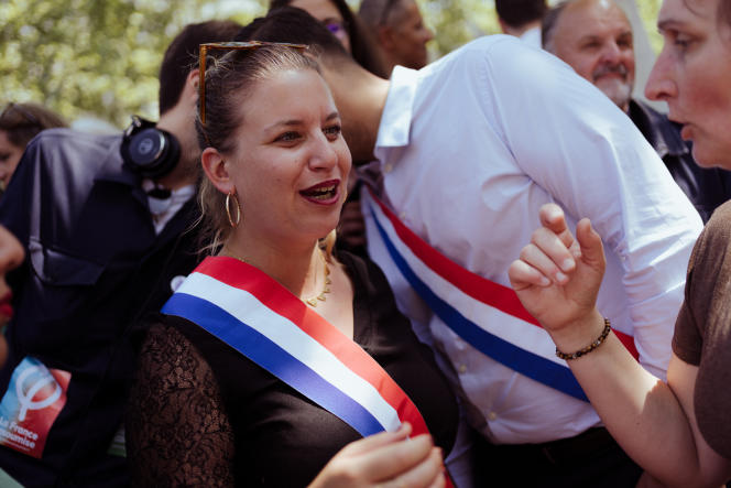 ماتيلد بانو ، رئيسة مجموعة La France Insoumise في الجمعية الوطنية ، خلال يوم التعبئة ضد إصلاح نظام التقاعد ، في باريس ، 6 يونيو 2023. 