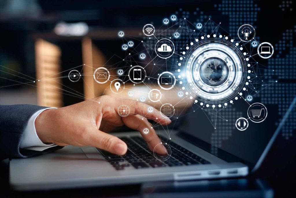 توقعات Fiserv لعام 2024: معدلات النمو والديون والرؤية الإستراتيجية (NYSE:FI)