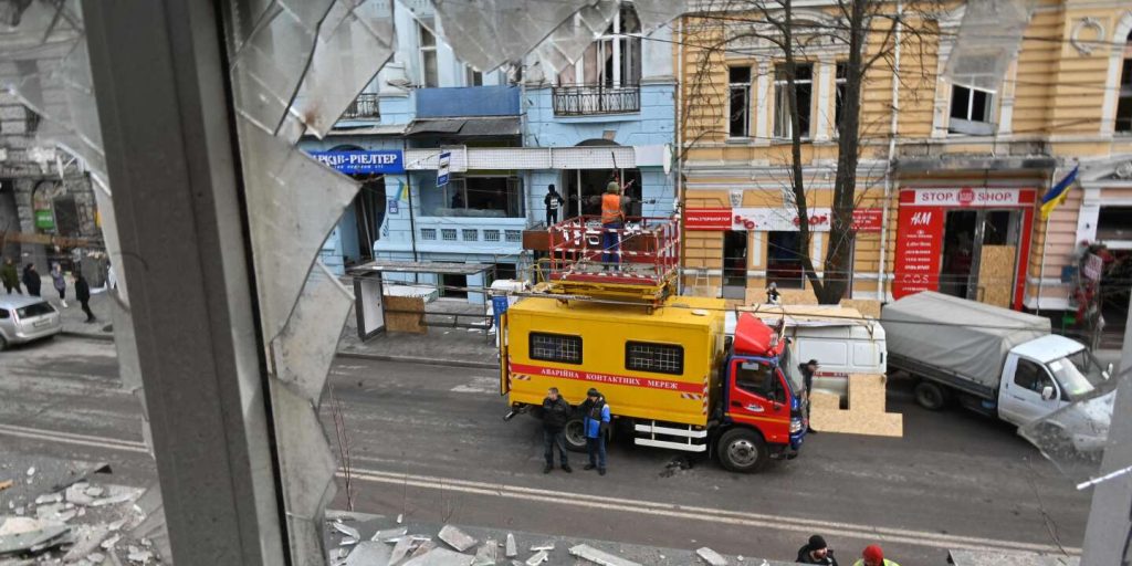 الحرب في أوكرانيا، على الهواء مباشرة: فولوديمير زيلينسكي يشكر الجنود والجهات الفاعلة المحلية على “دفاعهم عن أوكرانيا بأكملها”