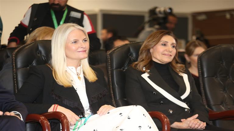 وزيرة الثقافة وقرينة ولي عهد النرويج تشهدان انطلاق فعاليات ضيف الشرف بمعرض الكتاب