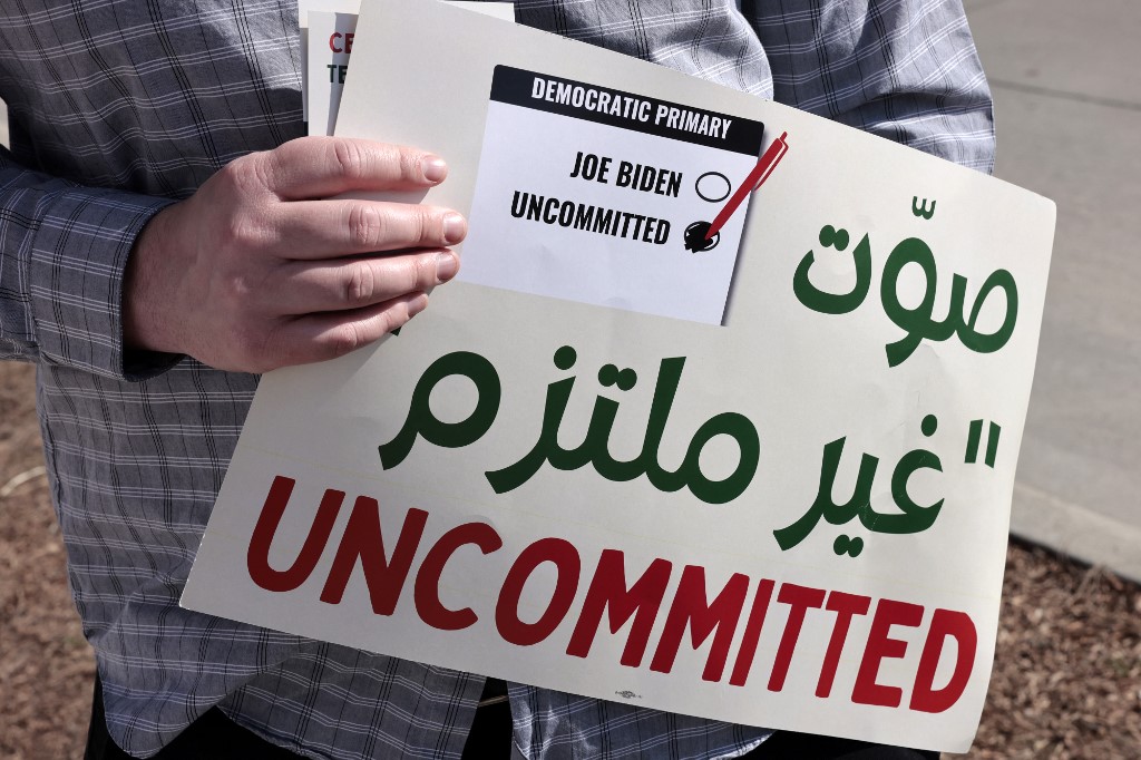 نحو 60 ألف “غير ملتزم” في ميشيغان.. كيف يؤثر ذلك في انتخابات الرئاسة الأميركية؟