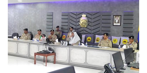 وزير الدفاع تفقّد مركز عمليات القوة البرية: تحقيق أقصى درجات الاستفادة من التدريبات والتمارين المشتركة