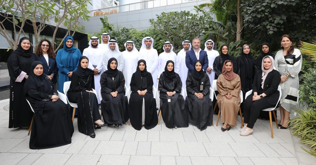 مؤسسة دبي للمستقبل ودائرة الموارد البشرية لحكومة دبي تطلقان “برنامج مسرعات مستقبل العمل الحكومي”