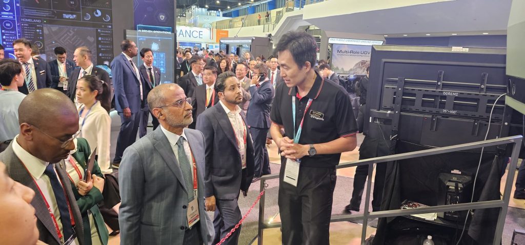 الإمارات تُشارك في أعمال معرض سنغافورة للطيران وقمة شانغي للطيران 2024