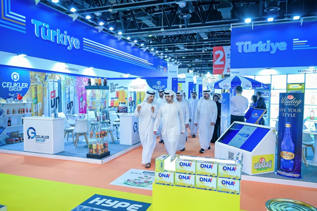 مكتوم بن محمد يزور معرض ” جلفود 2024″ الأكبر للمنتجات الغذائية في العالم