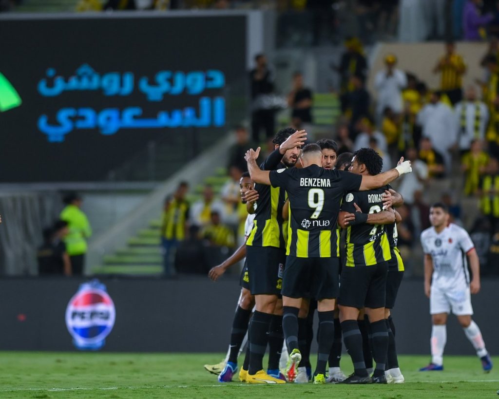 الاتحاد يواصل صحوته ويفوز على الرياض بثنائية «حمدالله»