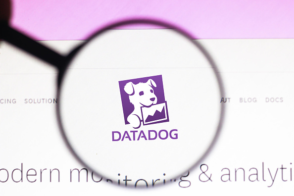 Datadog تتفوق بسهولة على منافسيها، مع اقترابها من أسبوع محوري (NASDAQ:DDOG)