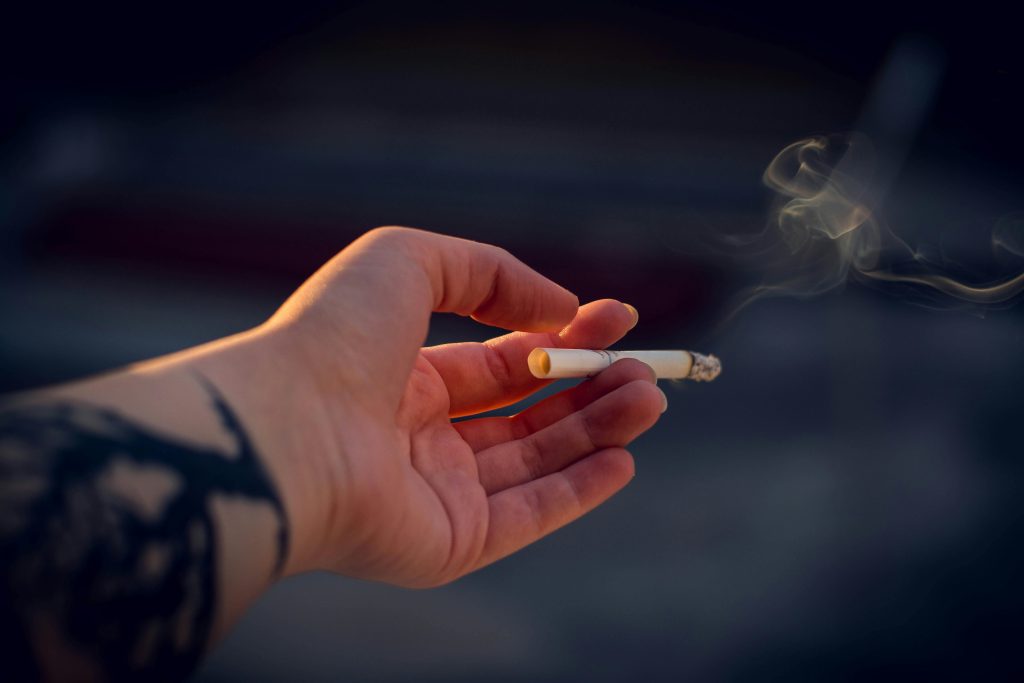 “مهما كان العمر”.. الإقلاع عن التدخين يقلل خطر السرطان