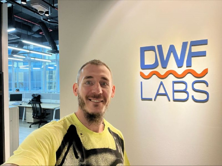 يكشف رئيس DWF Labs، أندريه غراتشيف، ما إذا كان موسم Altcoin قد بدأ أم لا