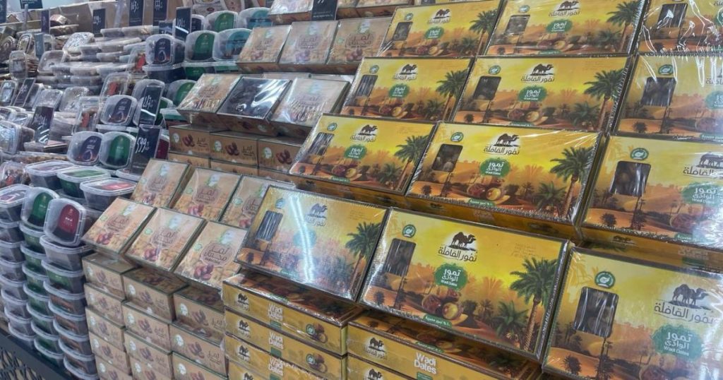 ما علاقة تراجع الجنيه بارتفاع أسعار “ياميش رمضان”؟