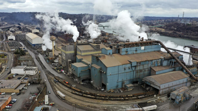 جزء من مصنع Edgar Thomson التابع لشركة US Steel في برادوك، بنسلفانيا، يوم الاثنين 18 ديسمبر 2023.