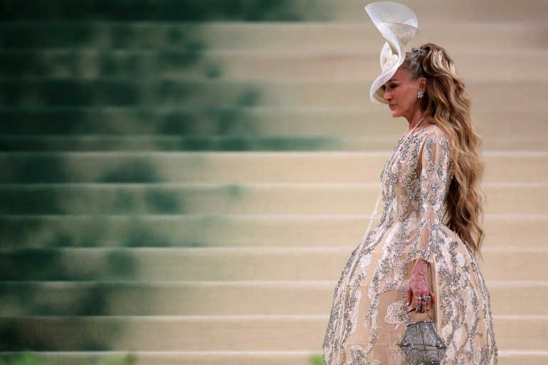 Sarah Jessica Parker poses at the Met Gala, an annual fundraising gala held for the benefit of the Metropolitan Museum of Art's Costume Institute with this year's theme 'Sleeping Beauties: Reawakening Fashion' in New York City, New York, U.S., May 6, 2024. REUTERS/Carlos Barria