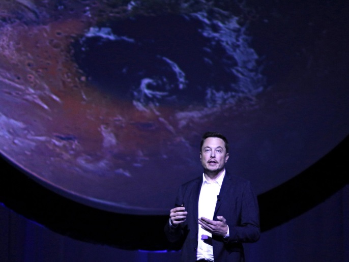 SpaceX CEO Elon Musk unveils his plans to colonize Mars during the International Astronautical Congress in Guadalajara, Mexico, September 27, 2016. REUTERS/Stringer FOR EDITORIAL USE ONLY. NO RESALES. NO ARCHIVES.