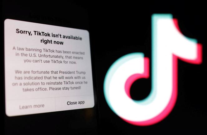 ويظهر شعار TikTok المصاحب للرسالة، منذ يوم الأحد 19 يناير عند منتصف الليل، عندما يفتح المستخدمون الأمريكيون التطبيق.