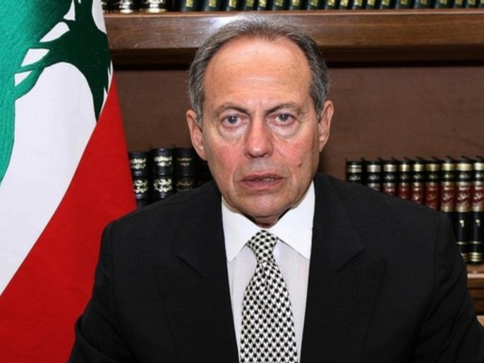 A picture dated 21 November 2007 made avilable by Lebanese photo agency Dalati and Nohra shows outgoing Lebanese president Emile Lahoud addressing the Lebanese on the occasion of the country's 64th independence at the Presidential Palace in Baabda, north of Beirut. Lahoud will step down when his mandate ends at midnight 24 November 2007, but he is studying measures to ensure the country's security before he leaves, his spokesman told.