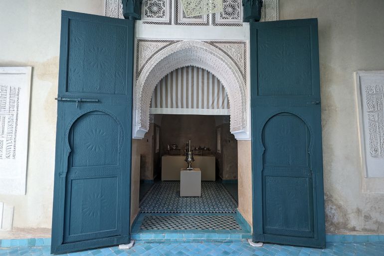 عبد الغني بلوط_ مراكش رياض مغربي _ أبواب مغربية تقليدية_