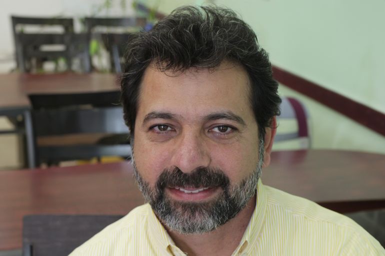 د. يحيى اللهيب – أستاذ مشارك في كلية العمل الاجتماعي بجامعة كالغاري (خاصة من المصدر)