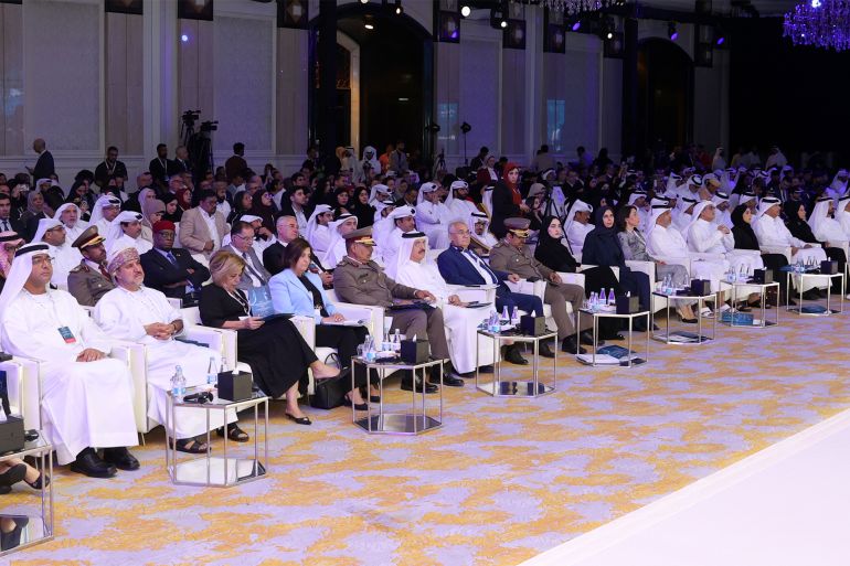 مؤتمر الذكاء الاصطناعي وحقوق الإنسان يدعو لوضع تشريعات تضمن الخصوصية وعدم التمييز – الجزيرة