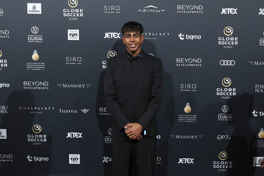 لامين جمال نجم برشلونة يجني عشرات ملايين اليوروهات خارج الملعب