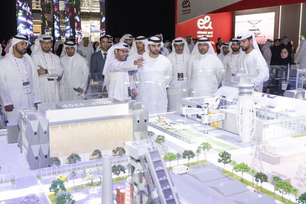 منصور بن محمد يفتتح معرض ومؤتمر الخليج العالمي لأمن المعلومات .. ويطلع على أحدث تقنيات الأمن السيبراني