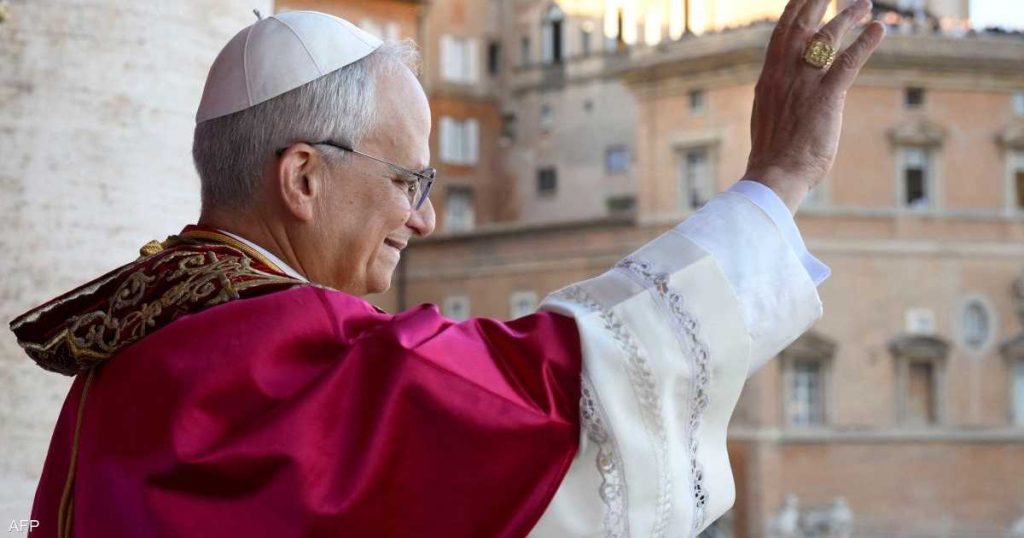 أول كلمة نطق فيها البابا الجديد.. ماذا قال؟