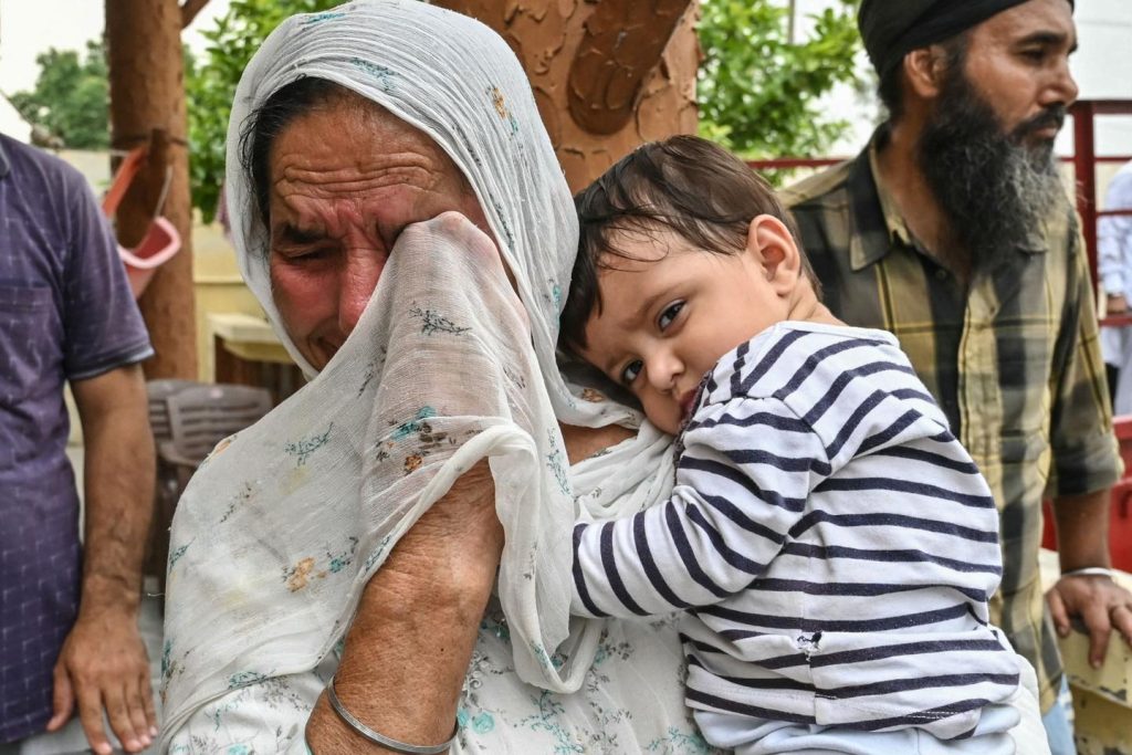 بعد هجوم على الهند ضد قواعده الجوية ، تطلق باكستان عملية “جدار الرصاص”