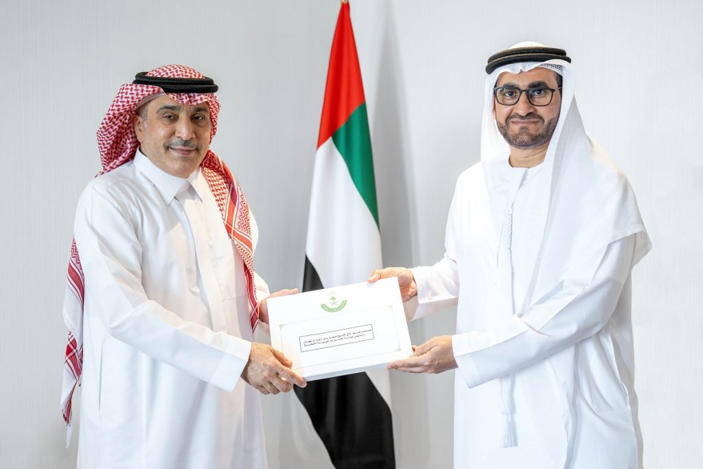 رئيس الدولة يتلقى دعوة من خادم الحرمين لحضور القمة الخليجية – الأميركية في الرياض