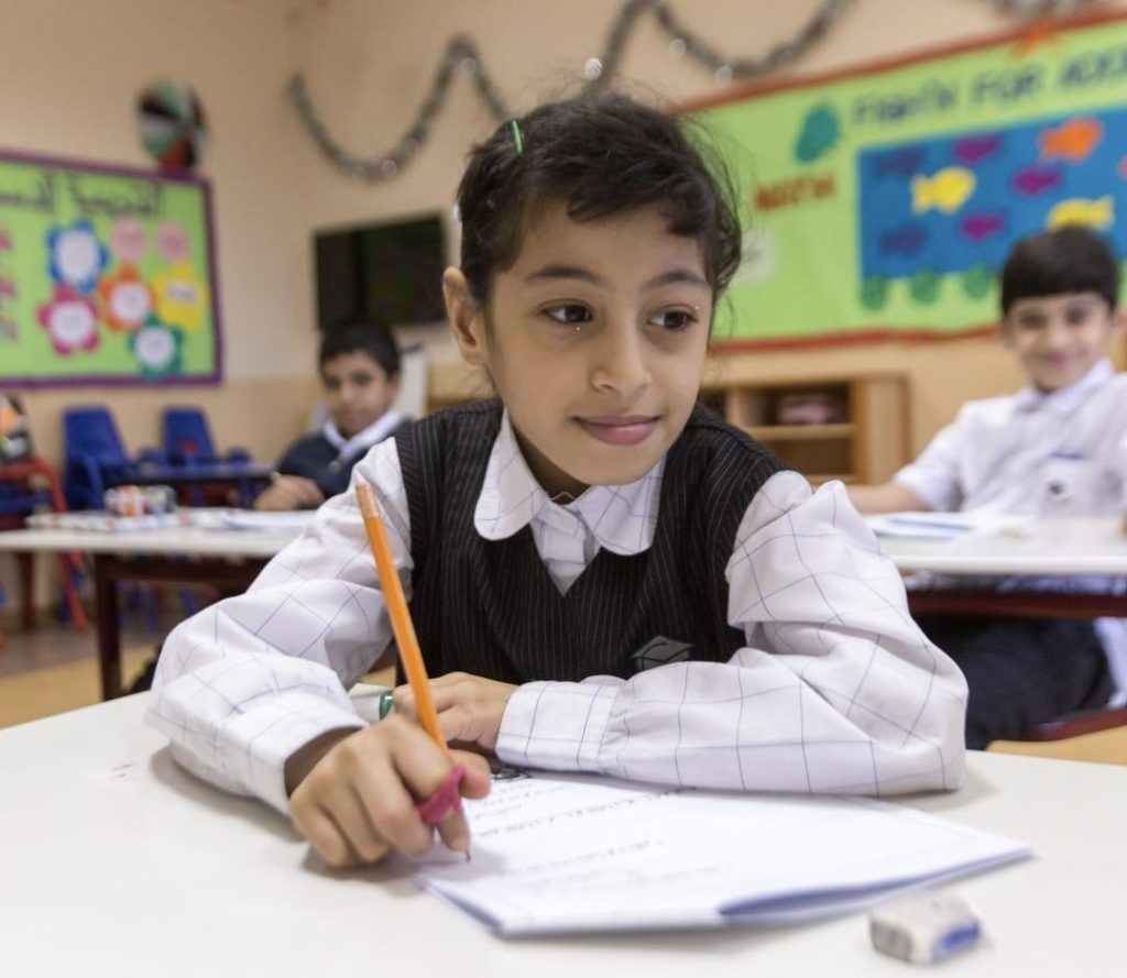 لا يُقبل الغياب بأثر رجعي.. تعرف إلى ضوابط استلام الإجازات المرضية في المدارس