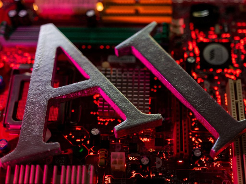 “أوبن إيه آي” تعتزم دعم الإمارات في تطوير أحد أكبر مراكز البيانات بالعالم