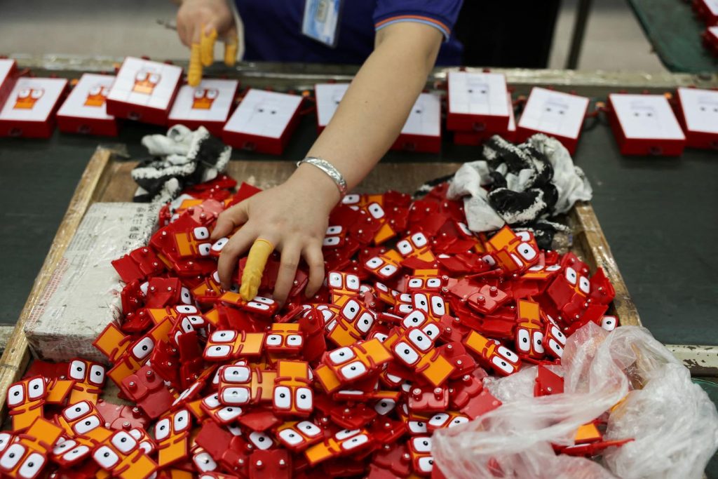 تفرض الصين رسومًا جمركية على البلاستيك المستوردة من الولايات المتحدة والاتحاد الأوروبي واليابان