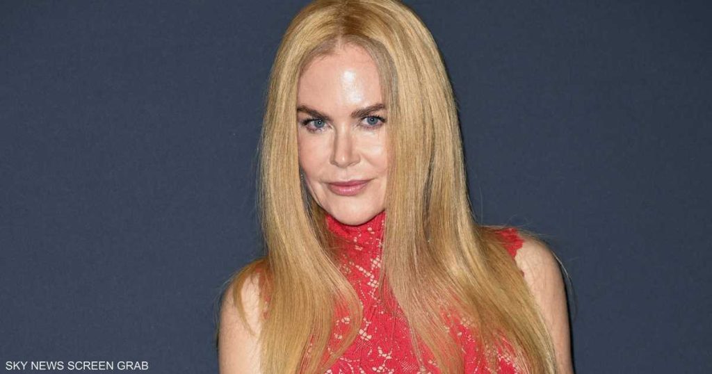 خطأ تجميلي يحرج نيكول كيدمان على سجادة كان الحمراء