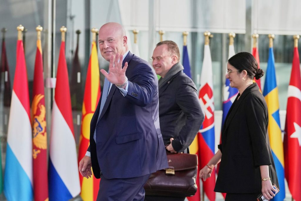 أولويات سفير ترامب في الناتو ، التي تواجه شكوك الأوروبيين