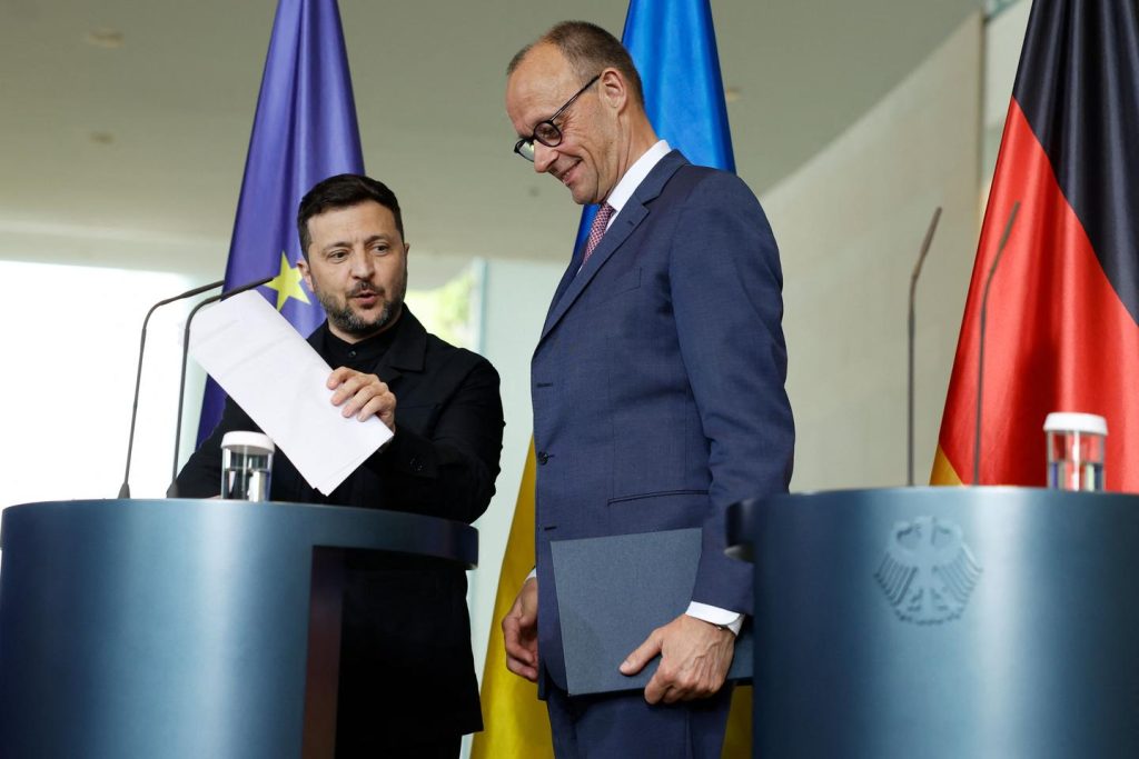 ألمانيا تعلن عن تعاون مالي وعسكري جديد مع كييف