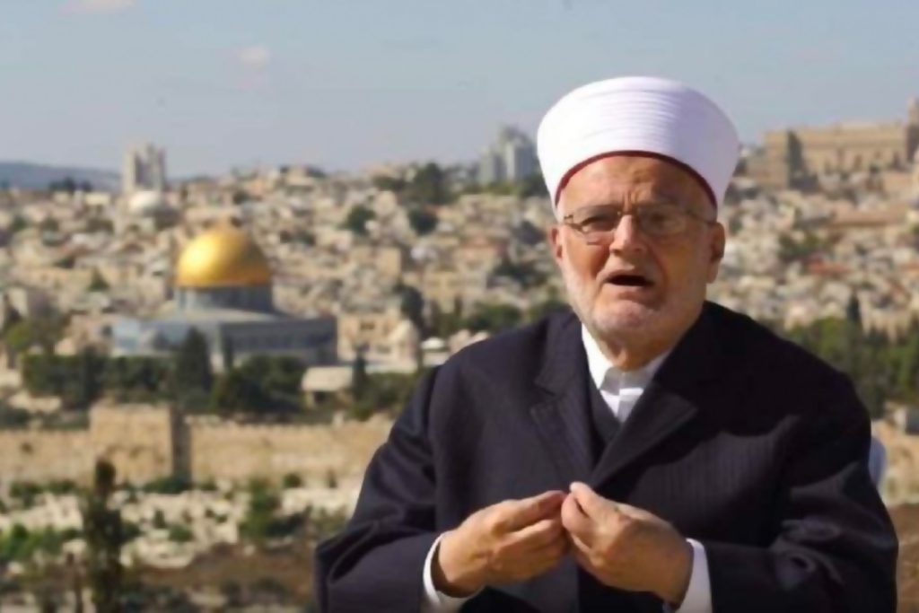 عكرمة صبري: محاولة ذبح القرابين بالأقصى تهدف إلى فرض واقع جديد