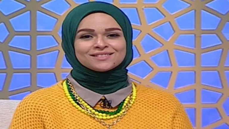 نقل الإعلامية إيمان رياض للمستشفى بعد إصابتها بكسر في القدم