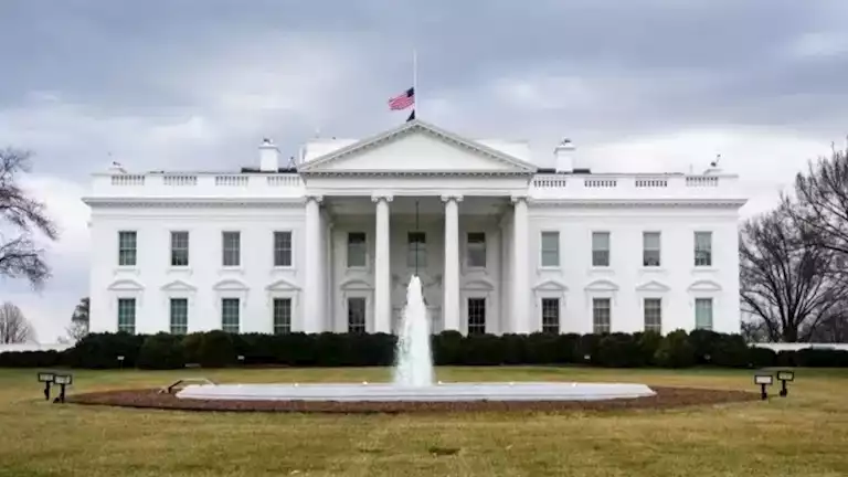 بعد مواجهة البيت الأبيض.. تعرف على جذور قضية العنصرية بين البيض والسود