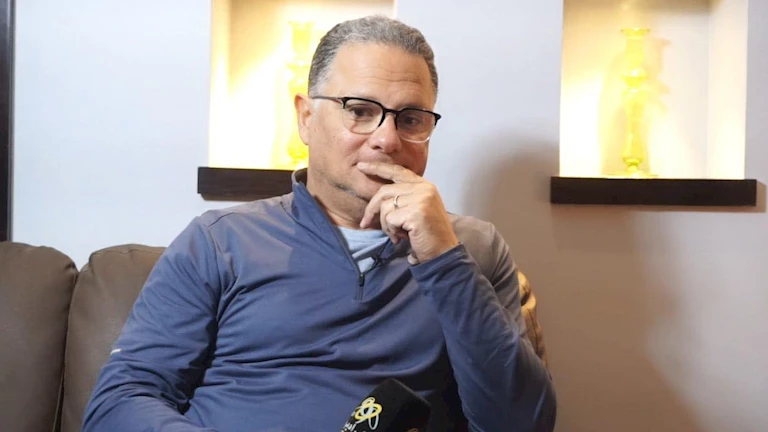 شريف عامر: دخول 90 شاحنة من 10 آلاف إلى غزة اليوم لا تعني شيء