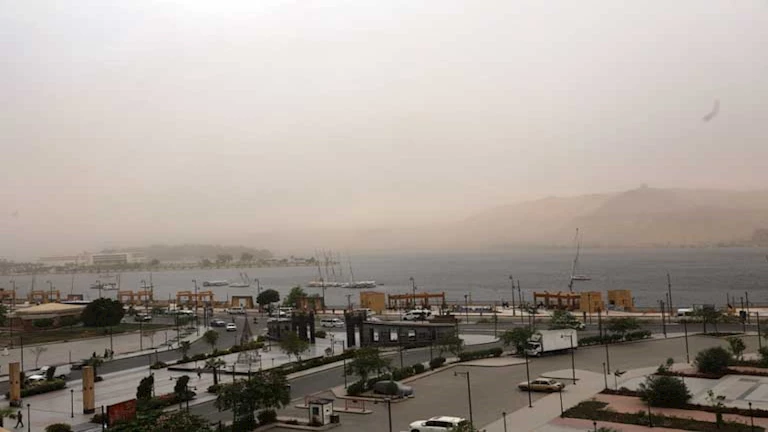 رياح وأتربة وأمطار قد تصل للقاهرة.. الأرصاد تعلن تفاصيل طقس الثلاثاء