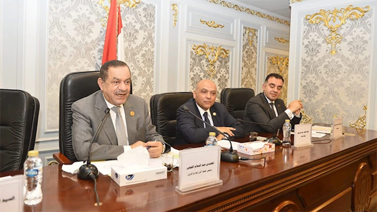 “زراعة الشيوخ” تناقش بناء منظومة زراعية صناعية.. والجبلي يدعو لإعداد خطة استثمارية متكاملة