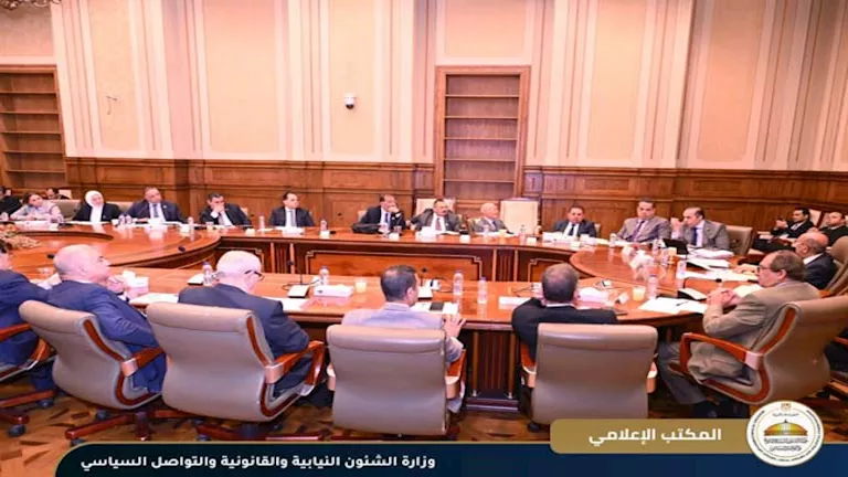 إعادة تقسيم الدوائر.. اللجنة التشريعية توافق على تعديل قانون مجلس الشي