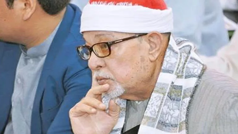 وزير الأوقاف ينعى سلطان القراء الشيخ السيد سعيد