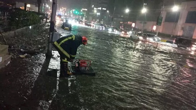 التنمية المحلية: لا خسائر بشرية في الإسكندرية جراء الطقس السيئ