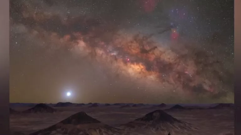 مصور فلكي يوثق “مشاهد ساحرة” للنجوم في سماء الصحراء الغربية