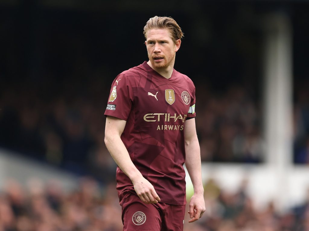 دي بروين قائد مانشستر سيتي يختار وجهته المقبلة