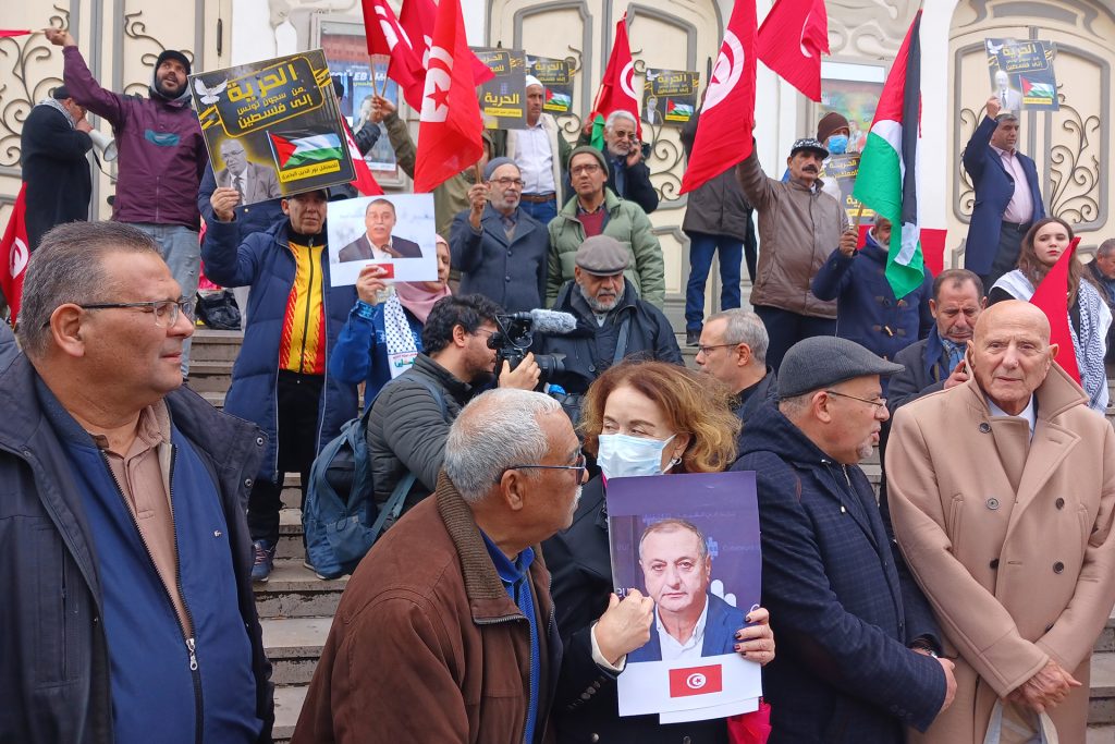 هل ينهي مؤتمر الحوار الوطني الخلافات السياسية بتونس؟