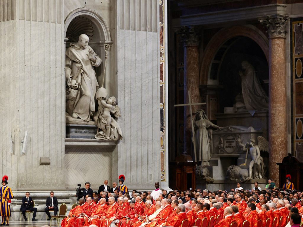 مُنع عنهم الطعام قبل قرون.. ماذا يأكل الكرادلة أيام انتخاب البابا؟