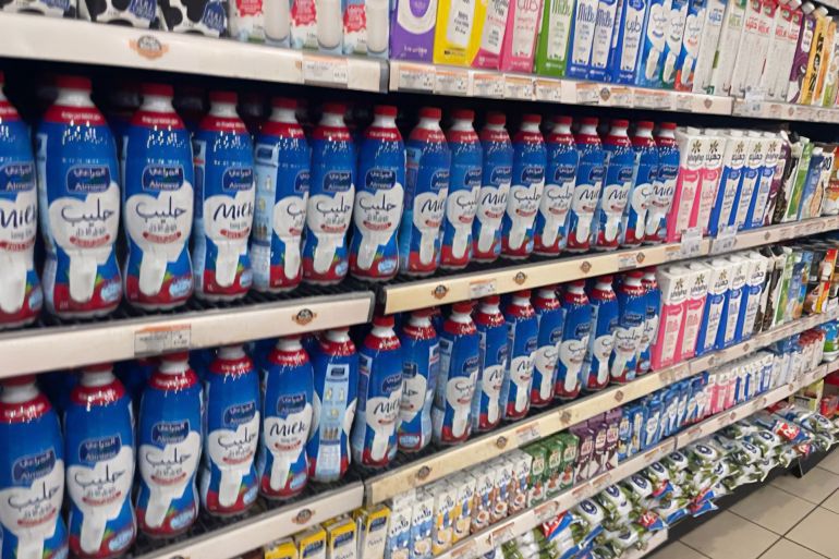 الألبان ضمن السلع المعفاة من ضريبة القيمة المضافة