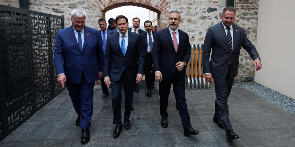 حية ، الحرب في أوكرانيا: تستمر المفاوضات المباشرة بين كييف وموسكو في توركي