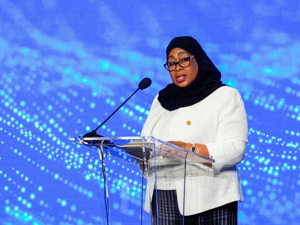 حجب منصة إكس في تنزانيا بعد نشر خبر عن وفاة رئيسة البلاد