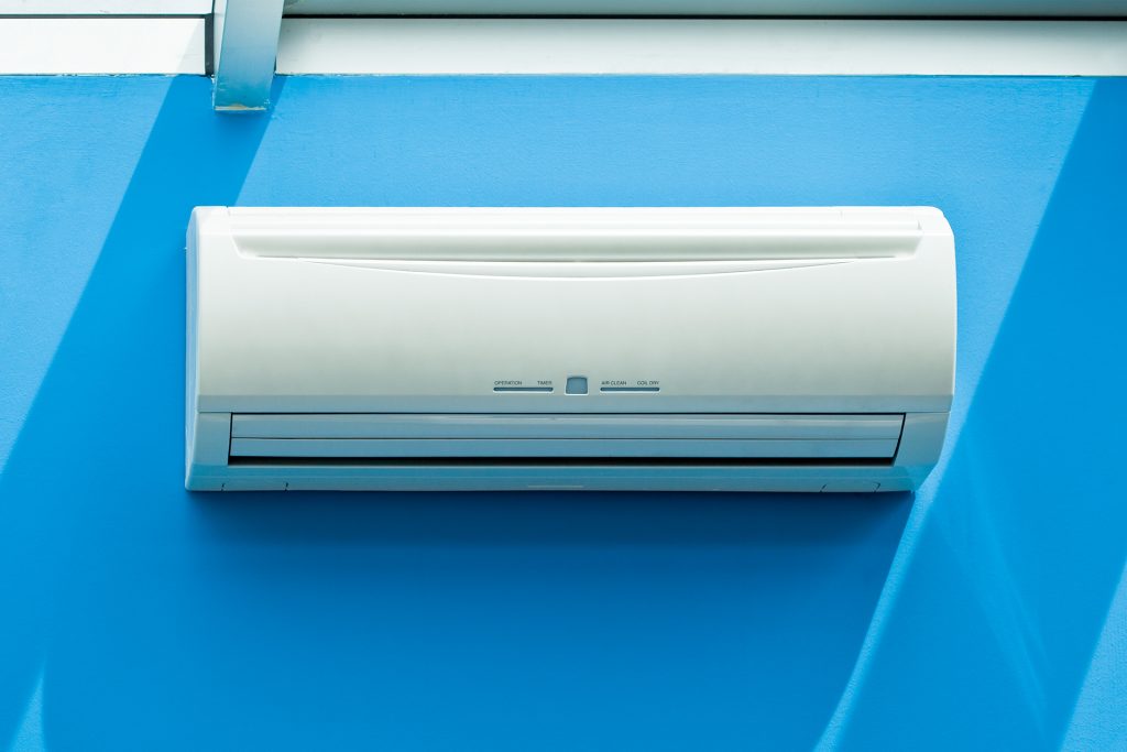 المكيف التقليدي أم الصحراوي؟ دليلك لاختيار الأنسب في حرّ الصيف